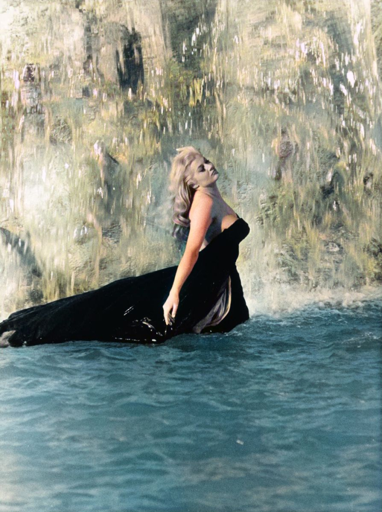 20. Anita Ekberg — La Dolce Vita (1960)