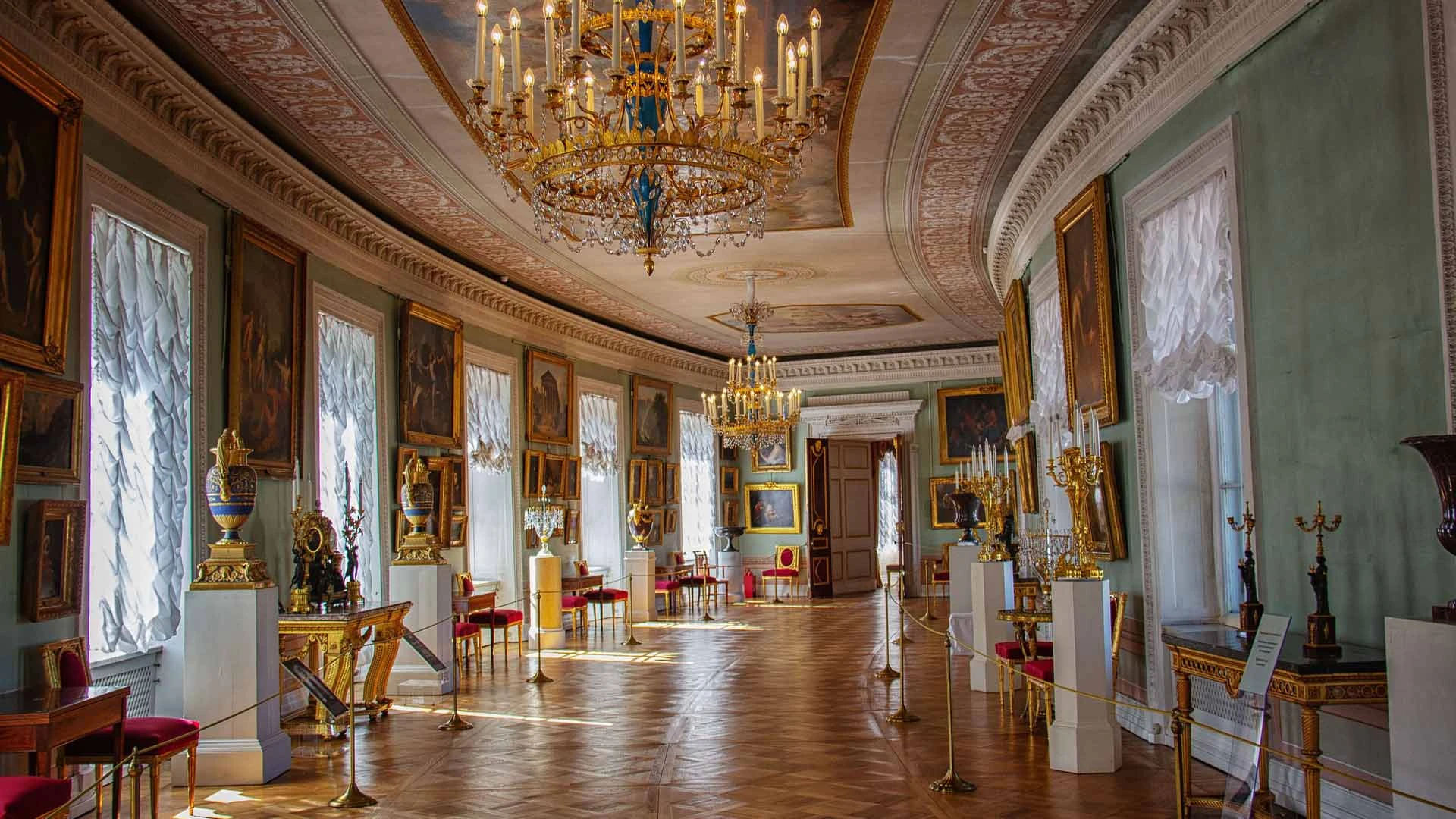 Павловский дворец — гармония и изящество