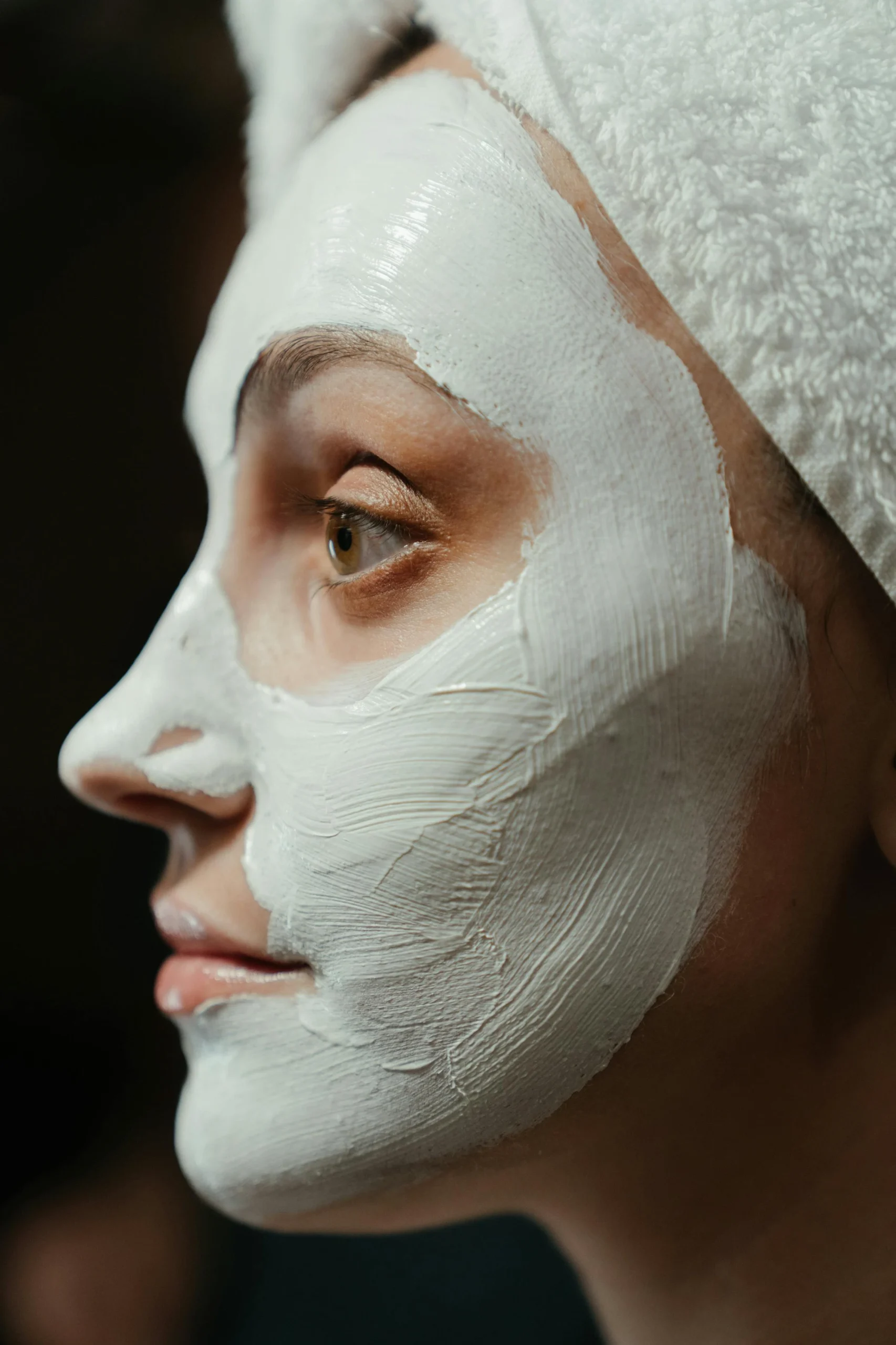How to Use a Face Mask Correctly
