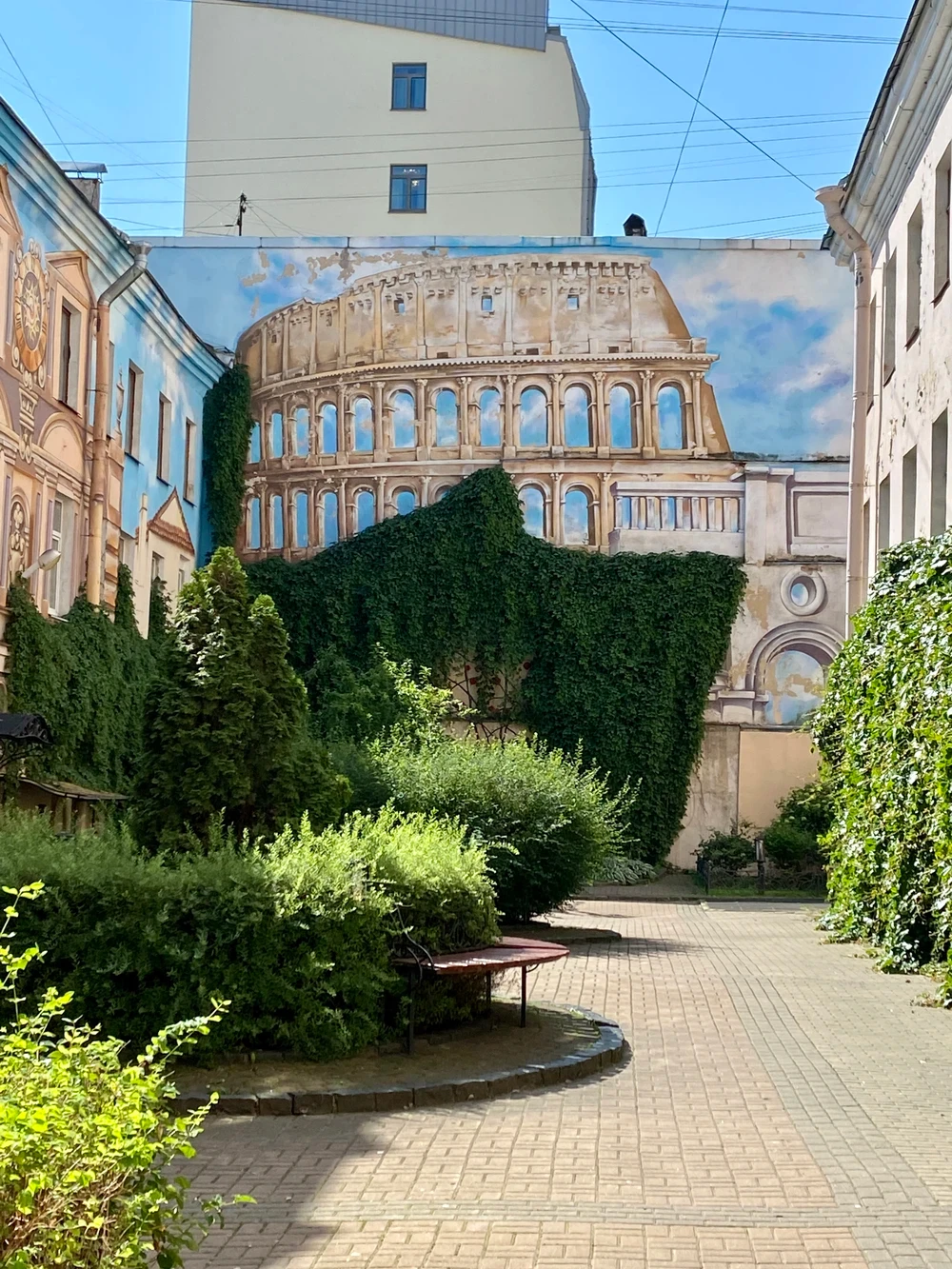 Итальянский дворик санкт-петербург